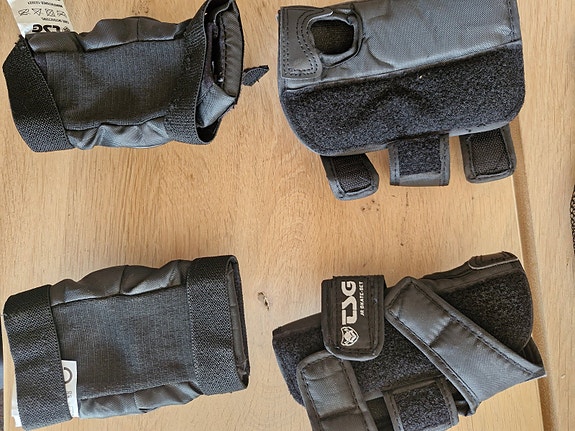 Product image 1 of 5