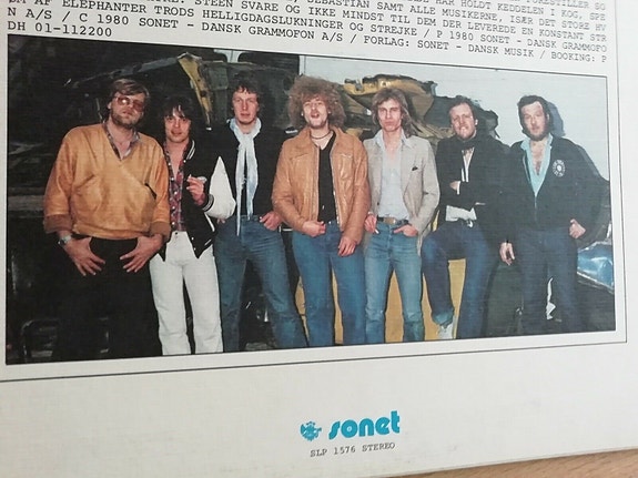 Product image 3 of 6