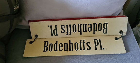 Product image 1 of 5