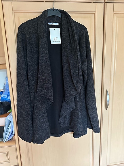 Product image 1 of 8