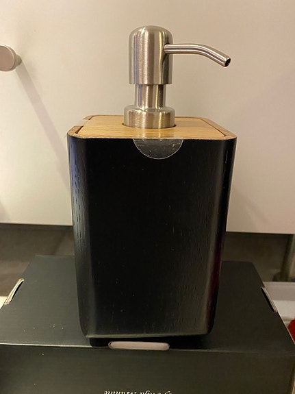 Product image 1 of 2