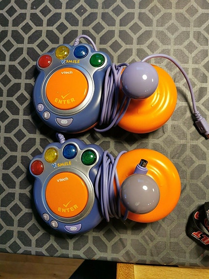 Product image 1 of 3