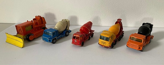 Product image 1 of 2