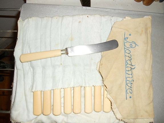 Product image 1 of 3