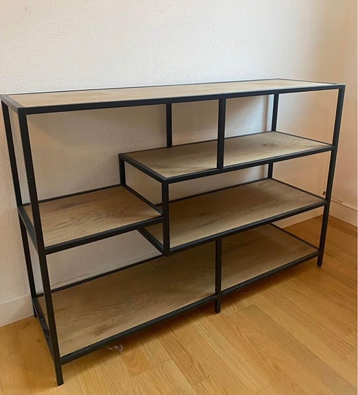 Product image 1 of 2