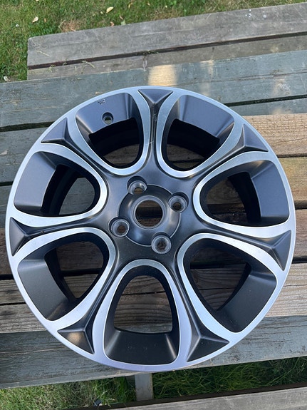 Product image 1 of 3