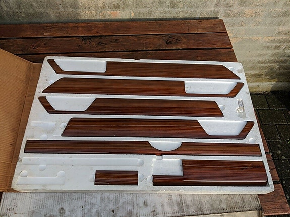 Product image 1 of 8