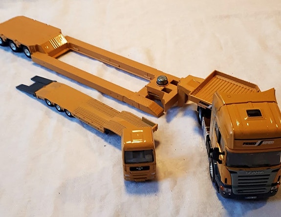 Product image 1 of 8