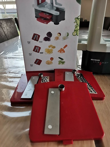 Product image 1 of 3