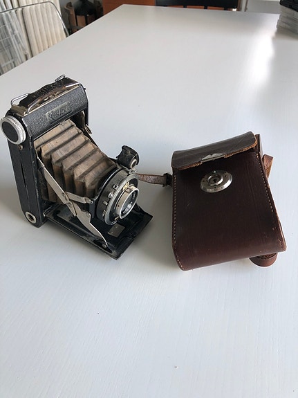 Product image 1 of 4