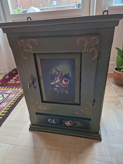 Product image 1 of 5