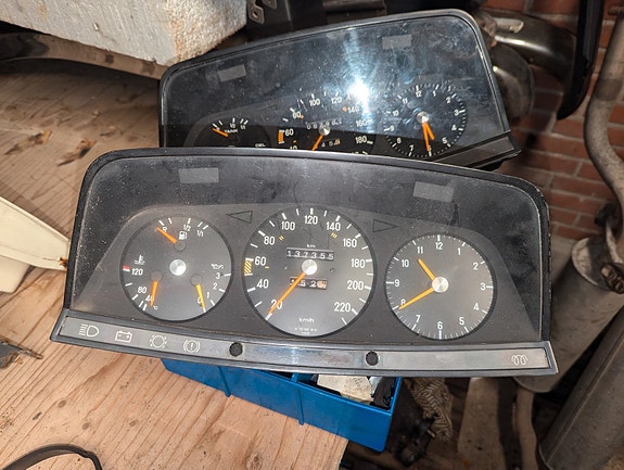 Product image 1 of 6