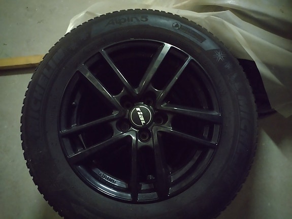 Product image 1 of 4