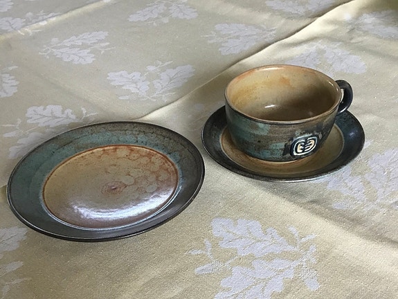 Product image 1 of 2