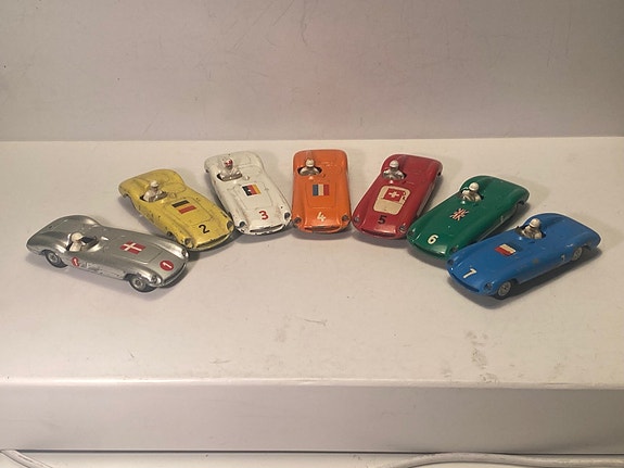 Product image 1 of 8