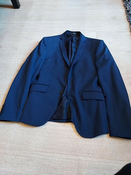 Product image 1 of 4