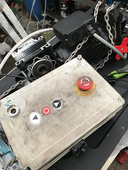 Product image 1 of 2