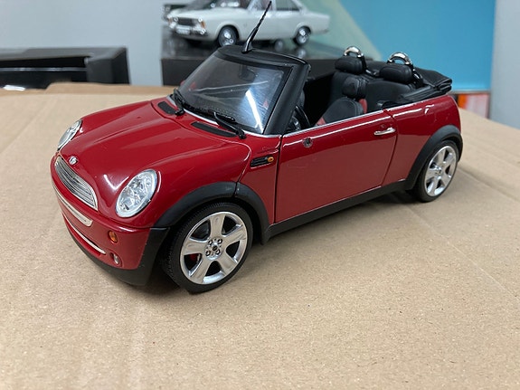 Product image 1 of 8