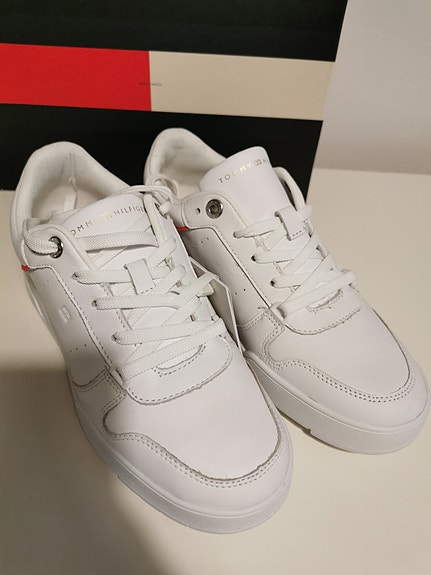 Product image 1 of 7