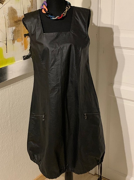 Product image 1 of 8