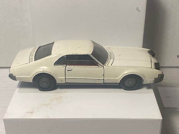 Product image 1 of 8