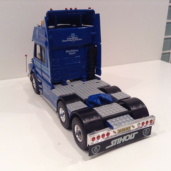 Product image 6 of 8