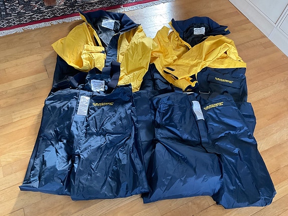 Product image 1 of 8