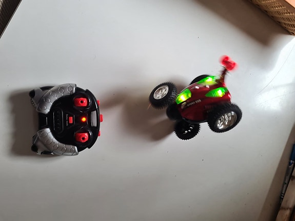 Product image 3 of 3