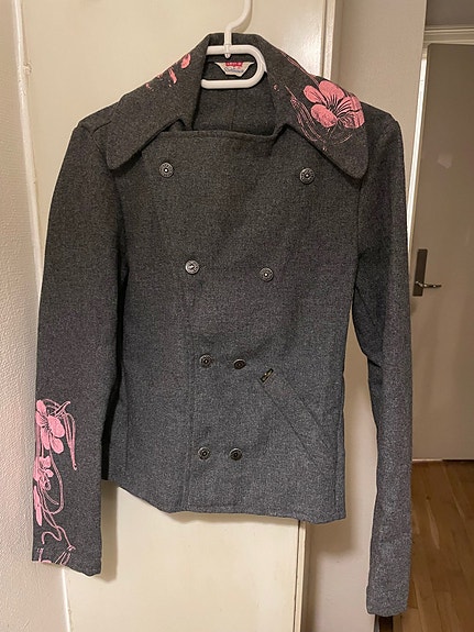 Product image 1 of 7