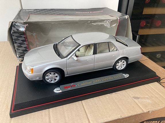 Product image 1 of 8