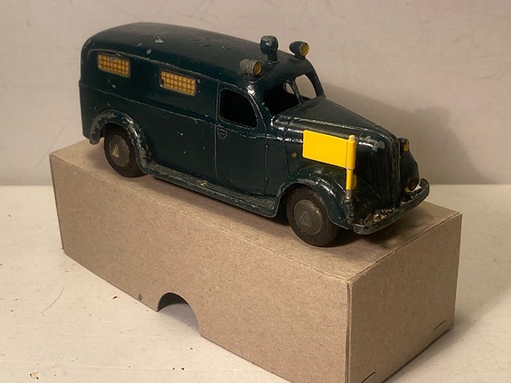 Product image 1 of 8