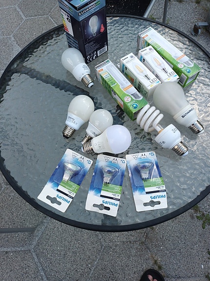 Product image 1 of 8