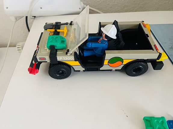 Product image 1 of 5