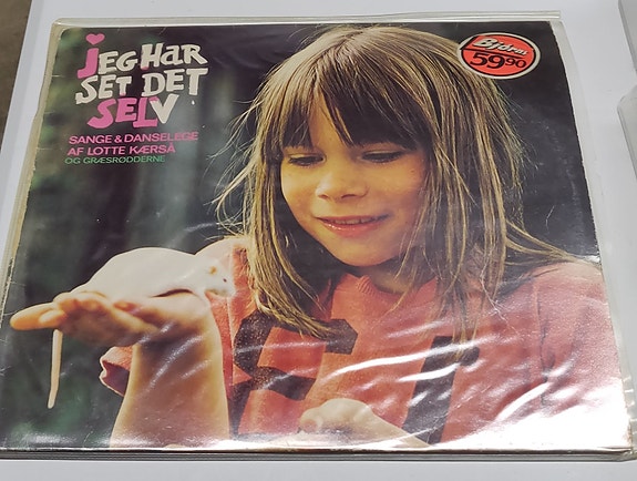 Product image 1 of 4