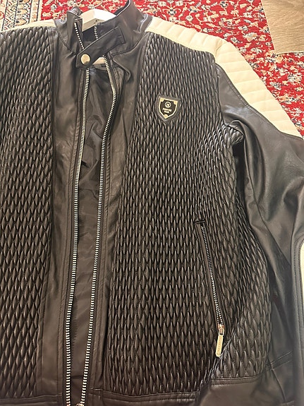 Product image 1 of 3