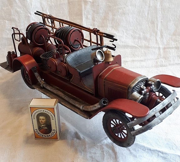 Product image 1 of 7