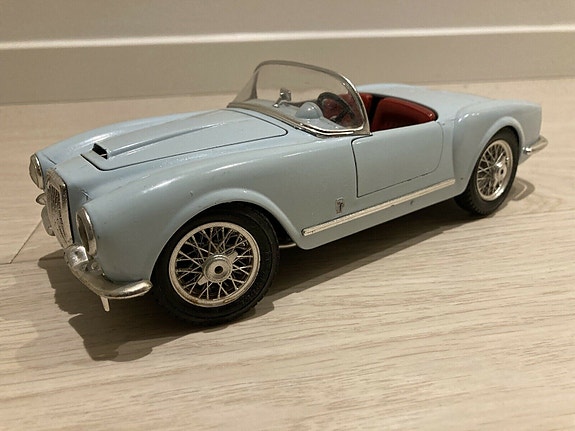 Product image 1 of 8