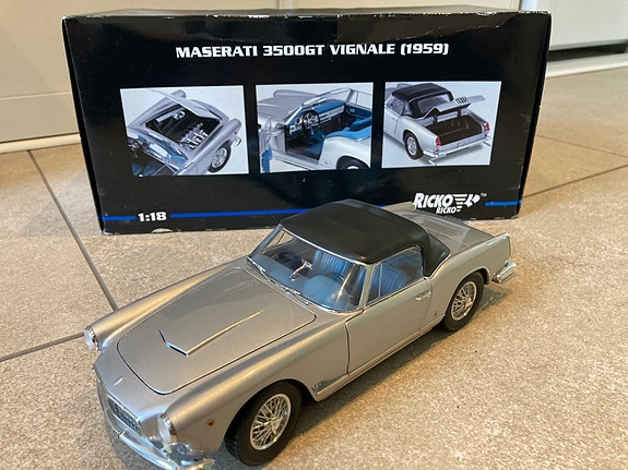 ミニカー Maserati 3500GT Vignale (1959) 1:18 Amazon | RICKO