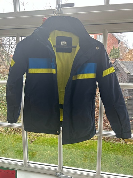 Product image 1 of 2