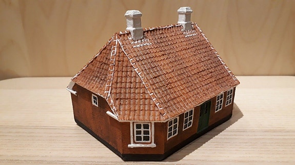 Product image 1 of 8