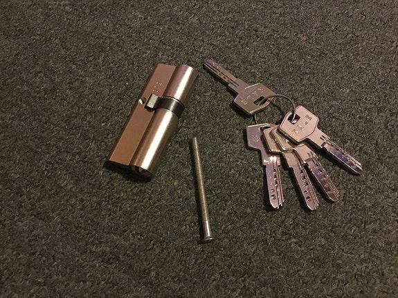 Product image 2 of 8