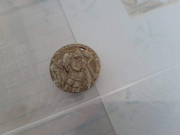 Product image 1 of 2