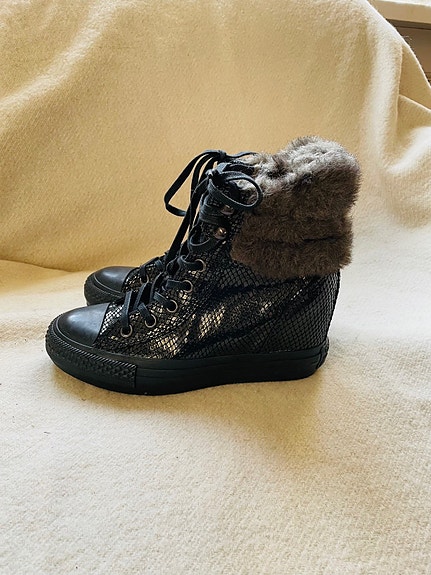 Product image 1 of 7