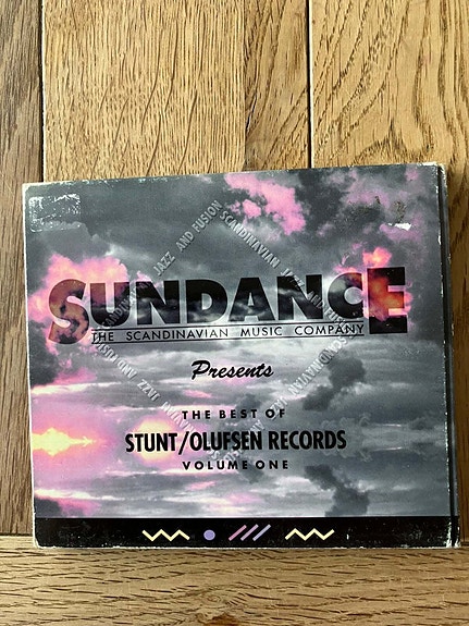 Product image 1 of 3