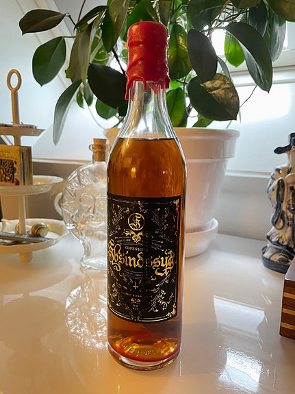 Product image 1 of 8