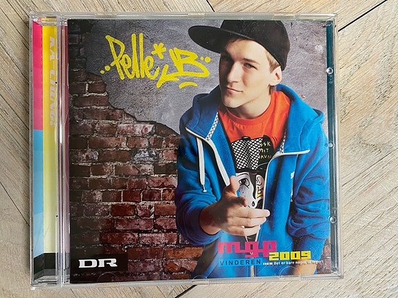 Product image 1 of 3