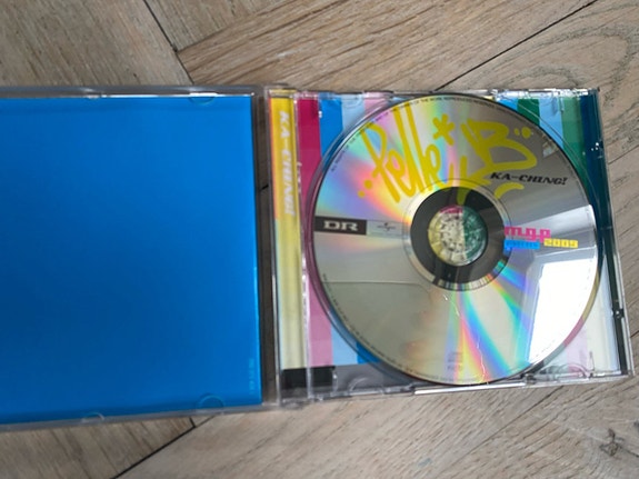 Product image 3 of 3