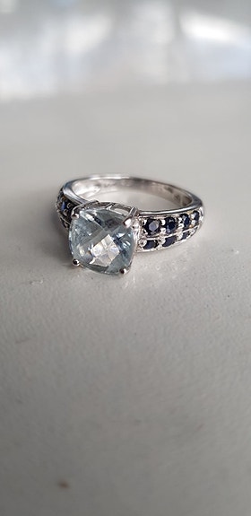 Product image 1 of 6