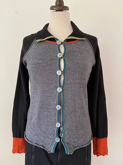 Product image 1 of 4