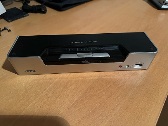 Product image 1 of 3